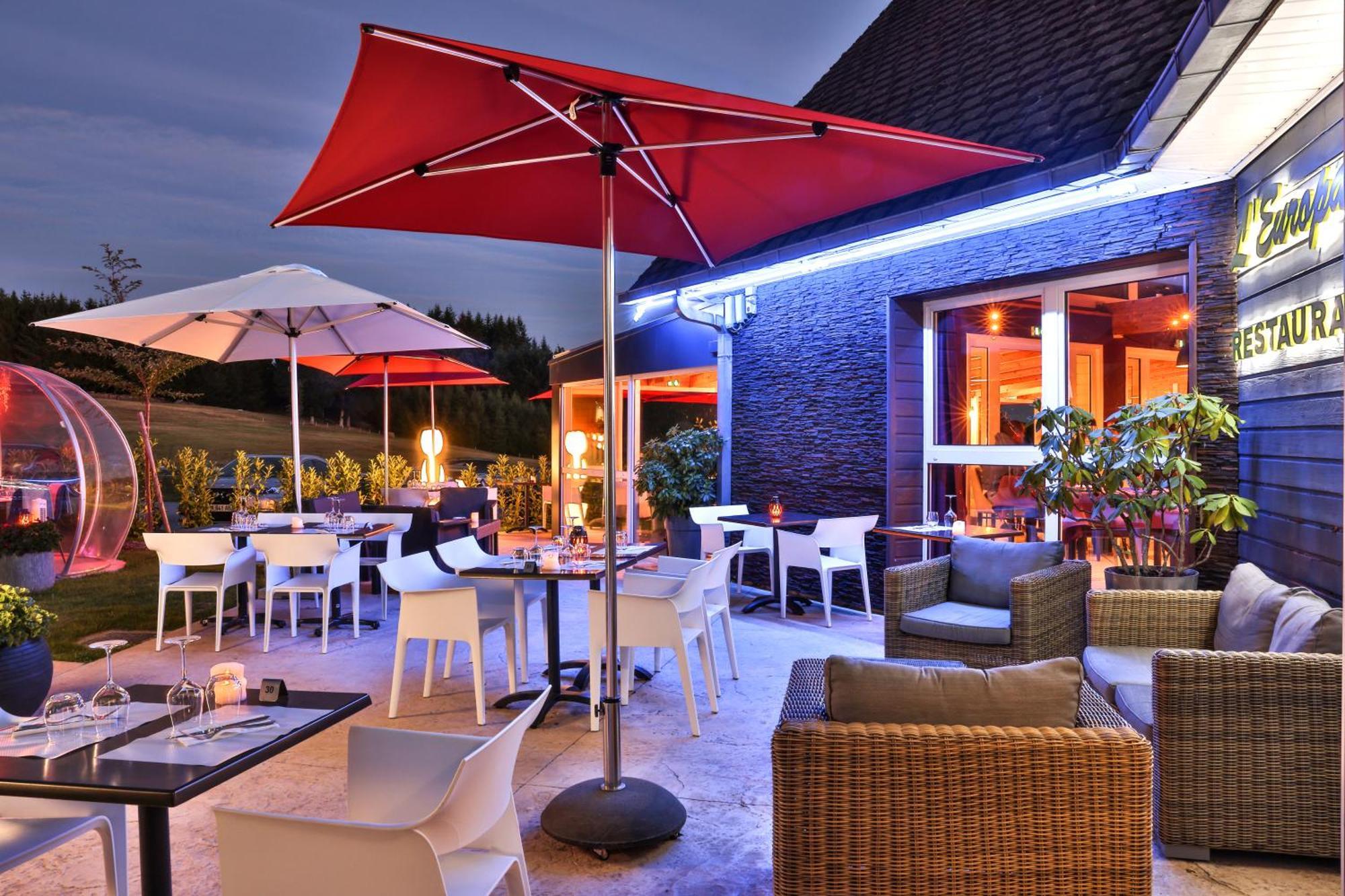 Hotel-Restaurant Logis Europa Maussac Esterno foto
